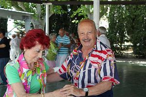 AOBR 2014 06 22 JUIN MARIGNANE REPAS PORCELET A LA BROCHE (1044) par JL Hernandez